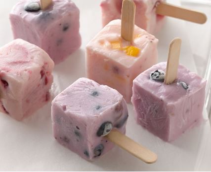 easy-frozen-yogurt-cubes-recipe