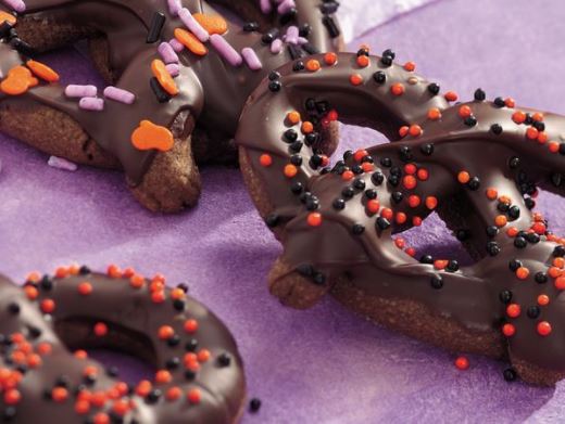 homemade halloween pretzels pillsbury darlene michaud